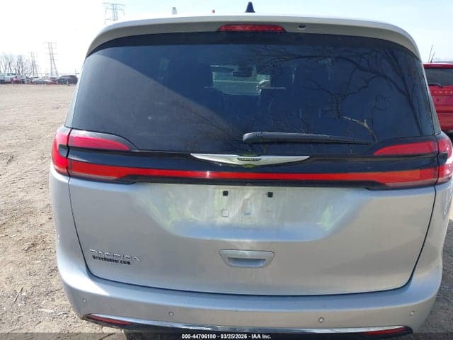 2023 CHRYSLER PACIFICA TOURING L 16