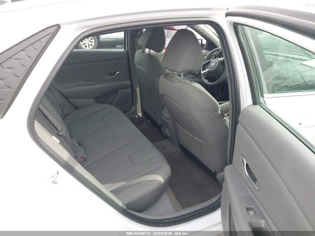 2025 HYUNDAI ELANTRA SEL CONVENIENCE 8