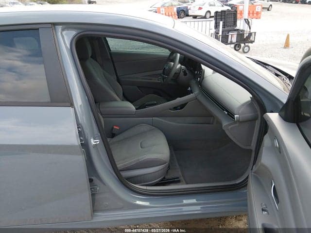 2021 HYUNDAI ELANTRA SEL 5