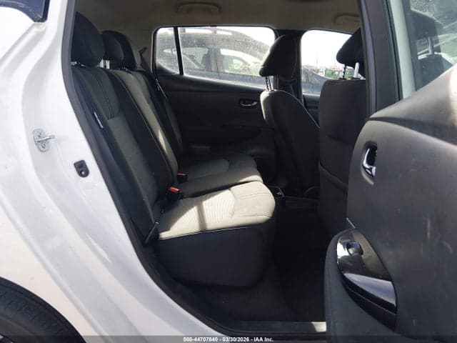 2025 NISSAN LEAF SV PLUS 8