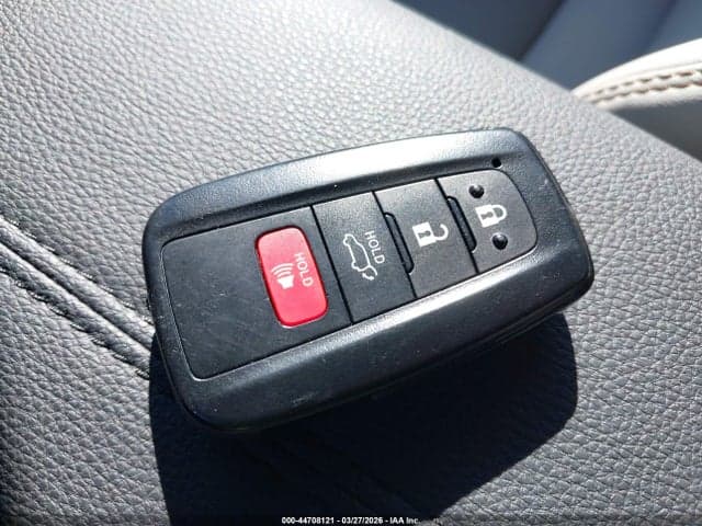 2025 TOYOTA RAV4 XLE PREMIUM 11
