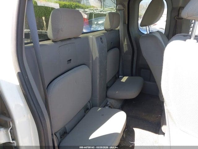 2018 NISSAN FRONTIER S 8