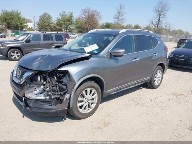 2018 NISSAN ROGUE SV 2