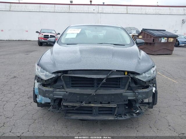 2018 FORD FUSION SE 13