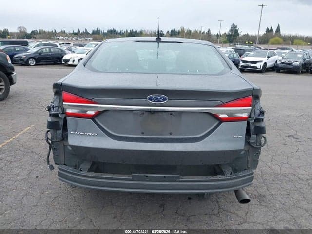 2018 FORD FUSION SE 17