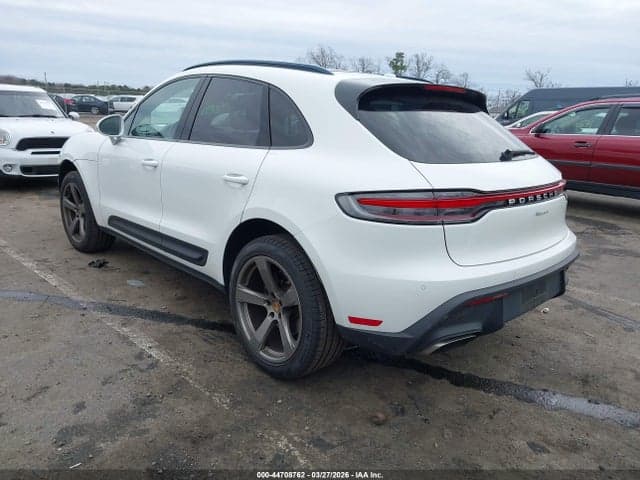 2023 PORSCHE MACAN T 3
