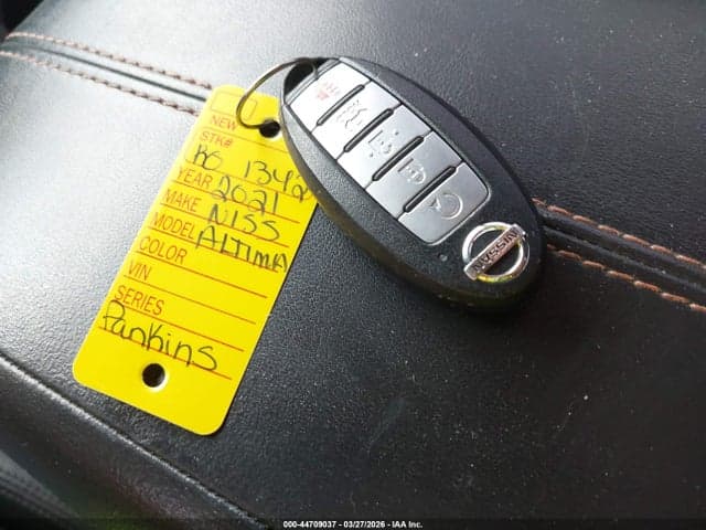 2021 NISSAN ALTIMA SR FWD 11