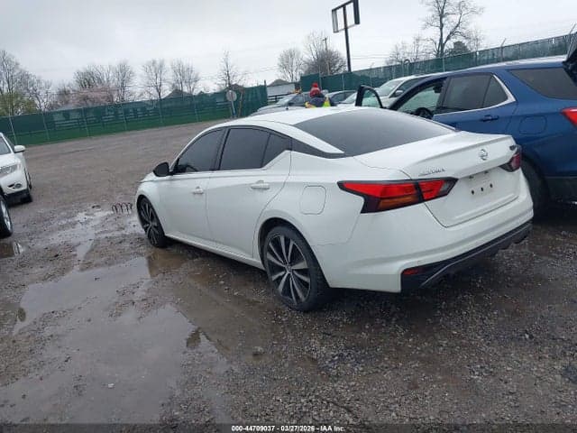 2021 NISSAN ALTIMA SR FWD 3