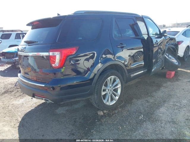 2018 FORD EXPLORER XLT 4