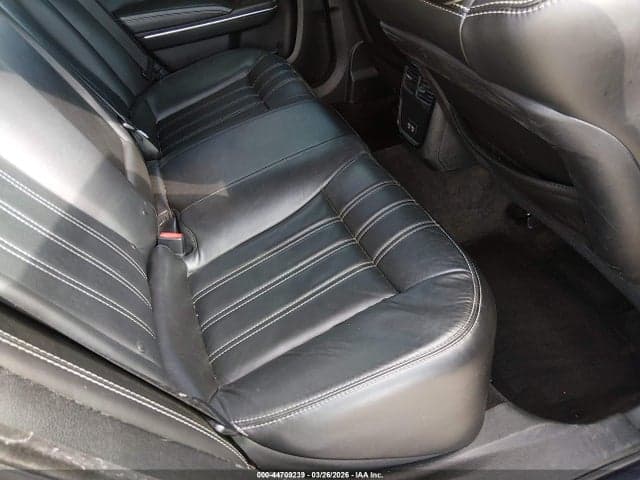 2017 CHRYSLER 300 300S 8