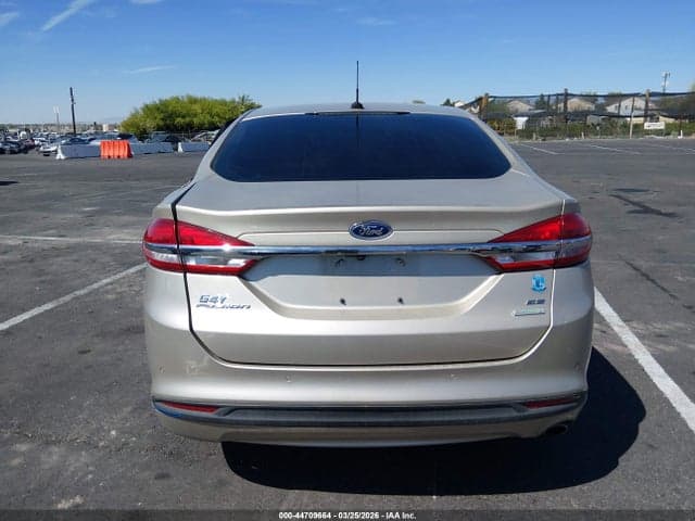 2018 FORD FUSION SE 16