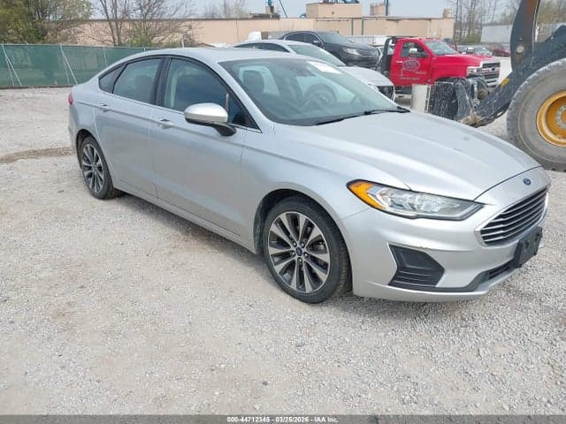 2019 FORD FUSION SE 1