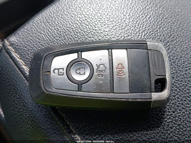 2019 FORD FUSION SE 11