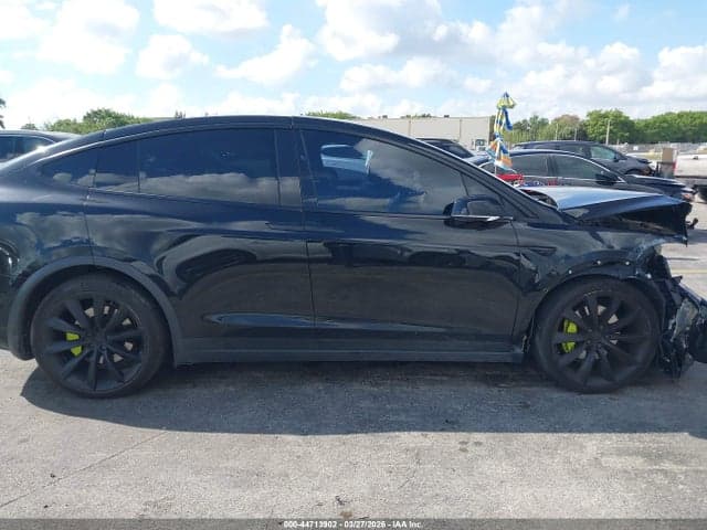 2018 TESLA MODEL X 14