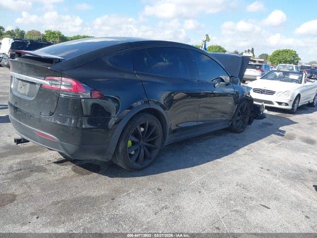 2018 TESLA MODEL X 4