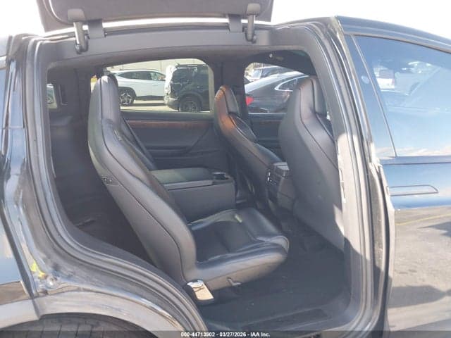 2018 TESLA MODEL X 8