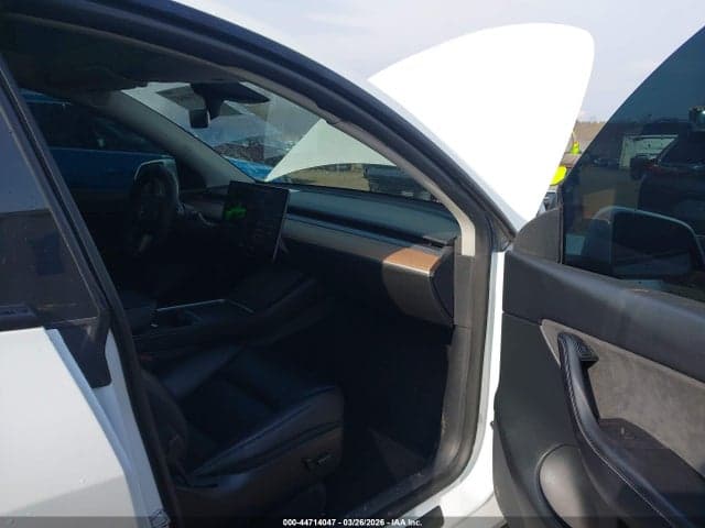 2022 TESLA MODEL Y LONG RANGE DUAL MOTOR ALL-WHEEL DRIVE 5