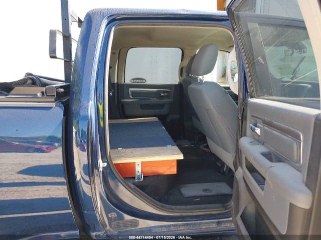 2019 RAM 1500 CLASSIC SLT 4X4 6'4 BOX 9