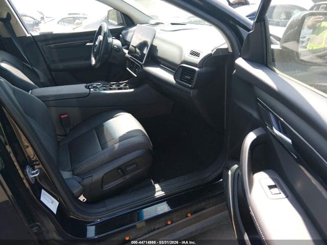 2023 VINFAST VF 8 ECO 5