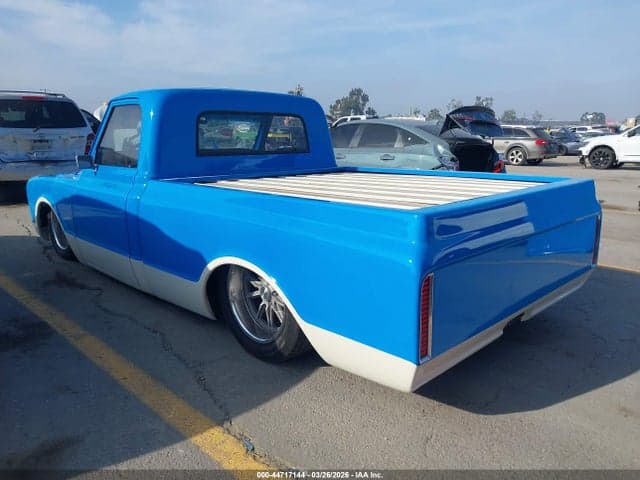 1967 CHEVROLET C10 3