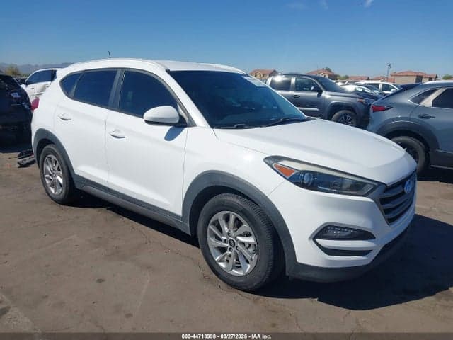 2016 HYUNDAI TUCSON SE