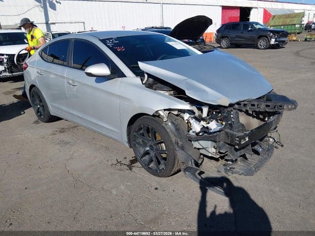 2017 HYUNDAI ELANTRA SE 1