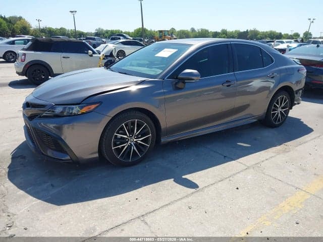 2022 TOYOTA CAMRY SE 2