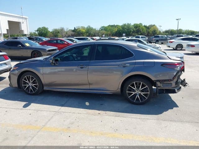 2022 TOYOTA CAMRY SE 14