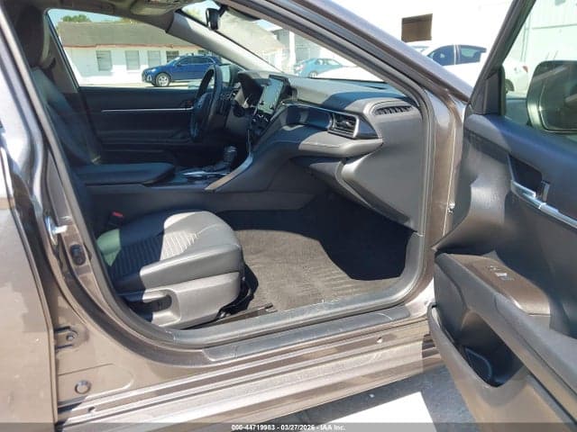2022 TOYOTA CAMRY SE 5