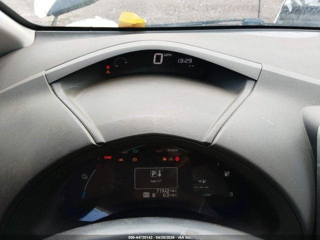 2017 NISSAN LEAF SV 7