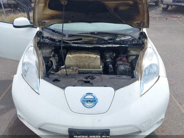 2017 NISSAN LEAF SV 10