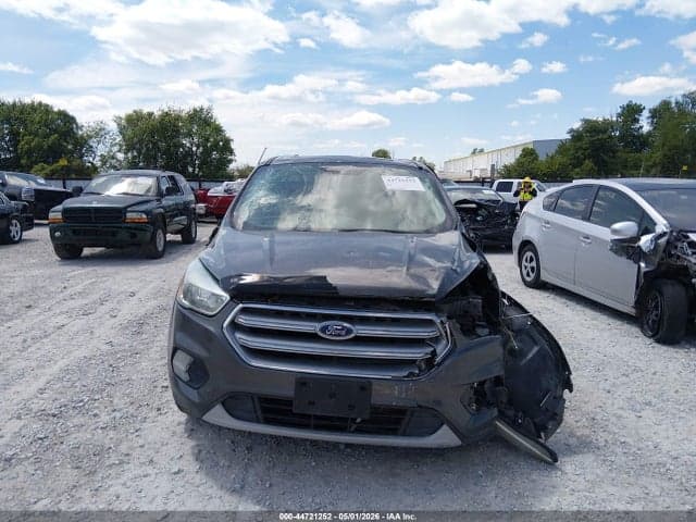 2017 FORD ESCAPE SE 12