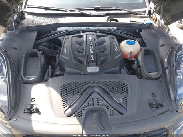 2017 PORSCHE MACAN TURBO 10
