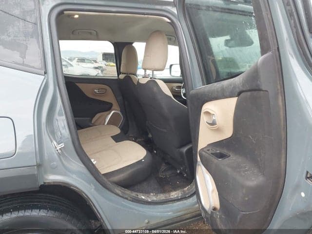 2018 JEEP RENEGADE LATITUDE 4X4 8