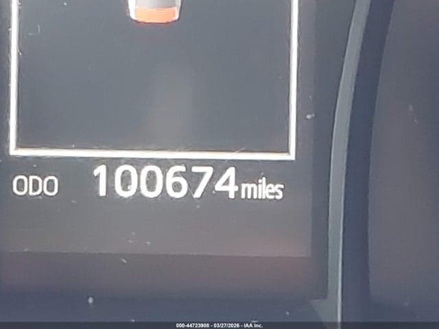 2018 TOYOTA CAMRY SE 15