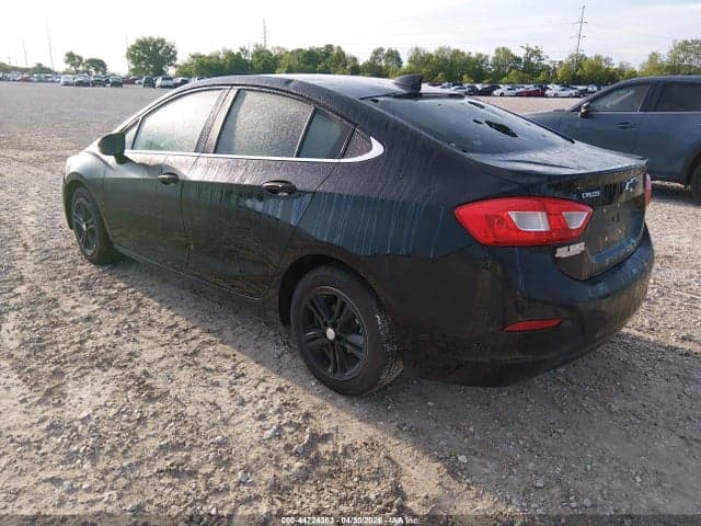 2017 CHEVROLET CRUZE LT AUTO 4