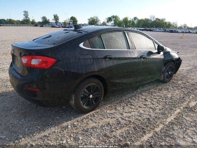 2017 CHEVROLET CRUZE LT AUTO 5