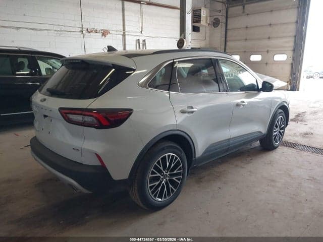 2025 FORD ESCAPE PHEV 4