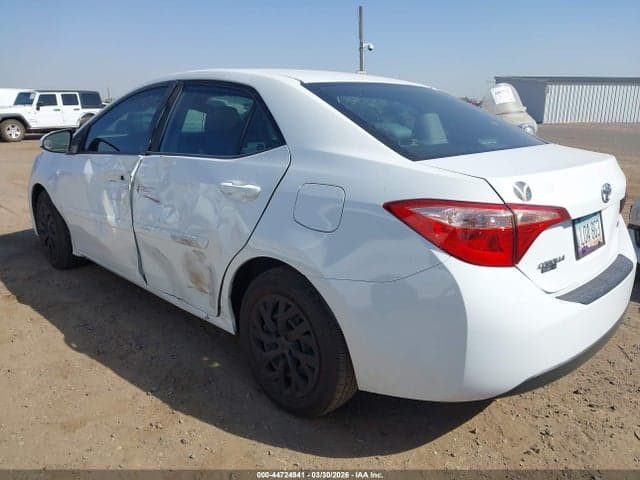 2017 TOYOTA COROLLA LE 3
