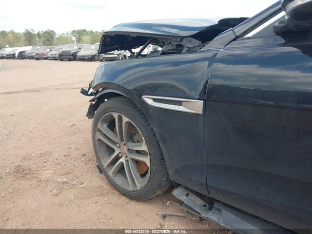 2017 JAGUAR XE 35T 6