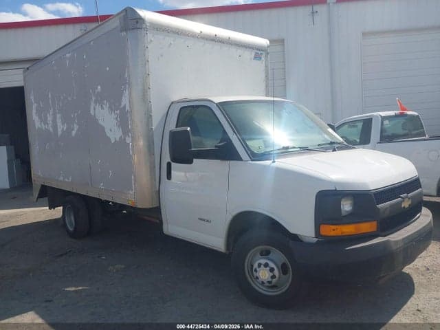 2016 CHEVROLET EXPRESS CUTAWAY 4500 1