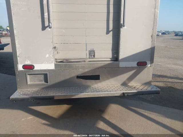 2016 CHEVROLET EXPRESS CUTAWAY 4500 16