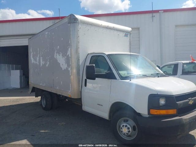 2016 CHEVROLET EXPRESS CUTAWAY 4500 18