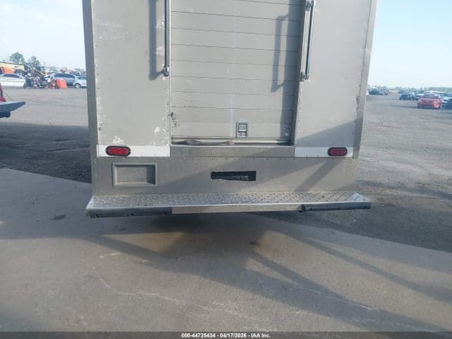 2016 CHEVROLET EXPRESS CUTAWAY 4500 21