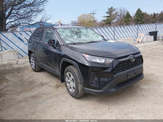 2021 TOYOTA RAV4 LE 1