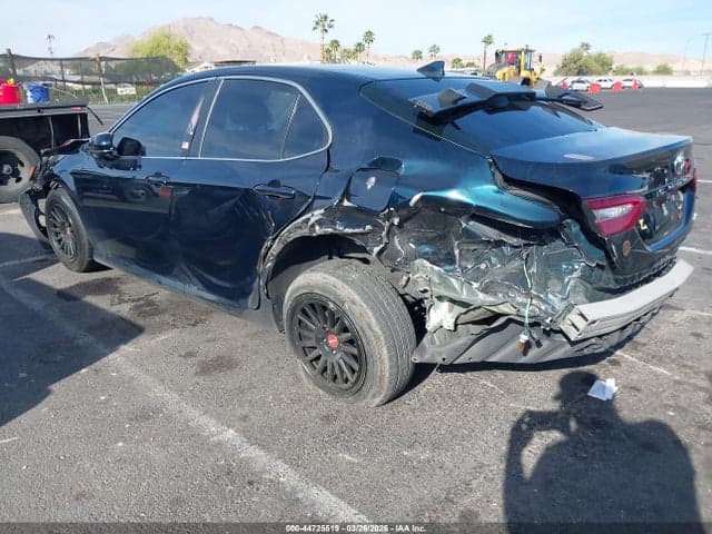 2020 TOYOTA CAMRY LE 3