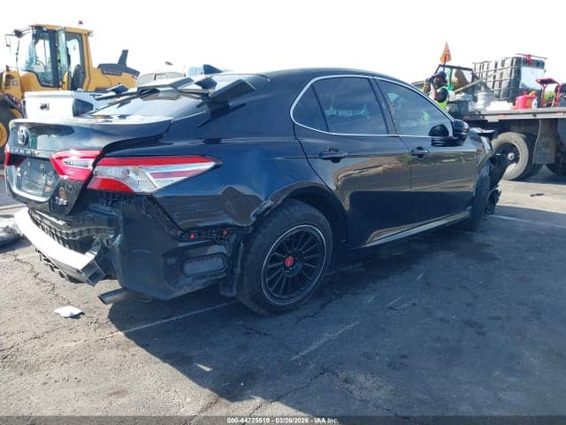 2020 TOYOTA CAMRY LE 4