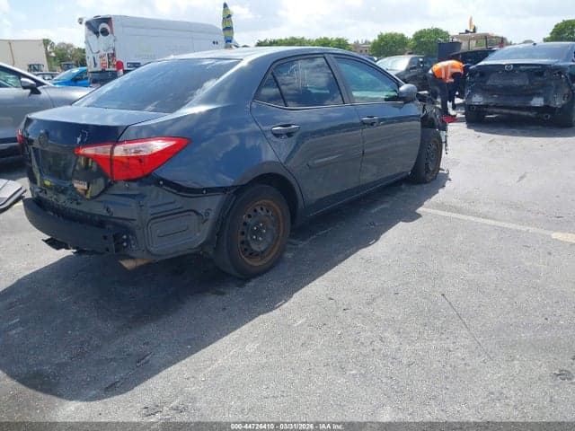 2017 TOYOTA COROLLA LE 4