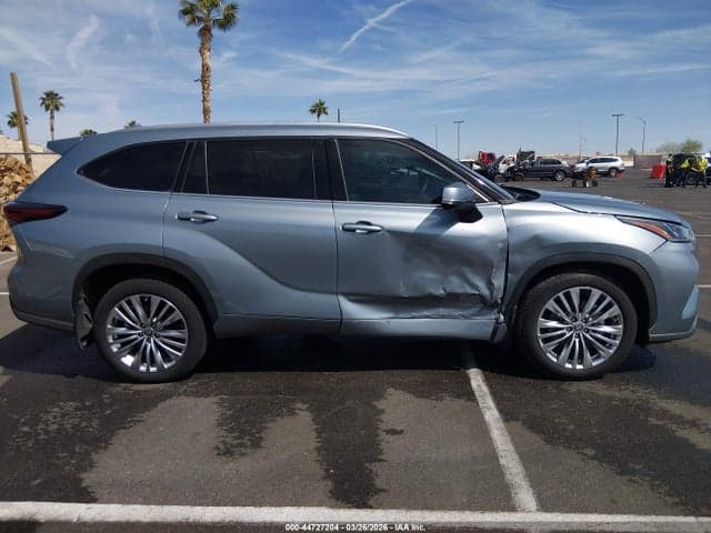2024 TOYOTA HIGHLANDER PLATINUM 13