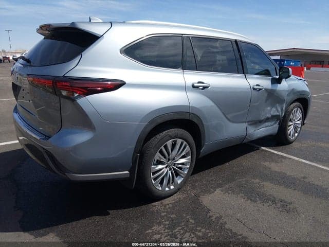 2024 TOYOTA HIGHLANDER PLATINUM 4